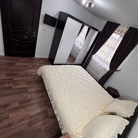 Casa Casy Villa Oradea Luaran gambar