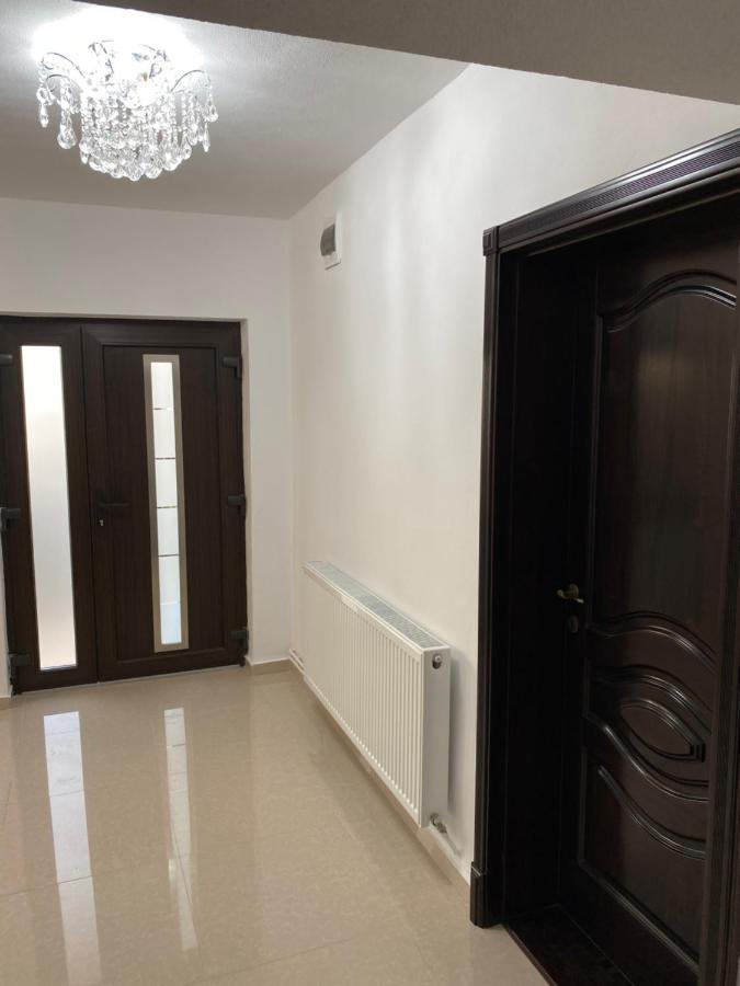Casa Casy Villa Oradea Luaran gambar