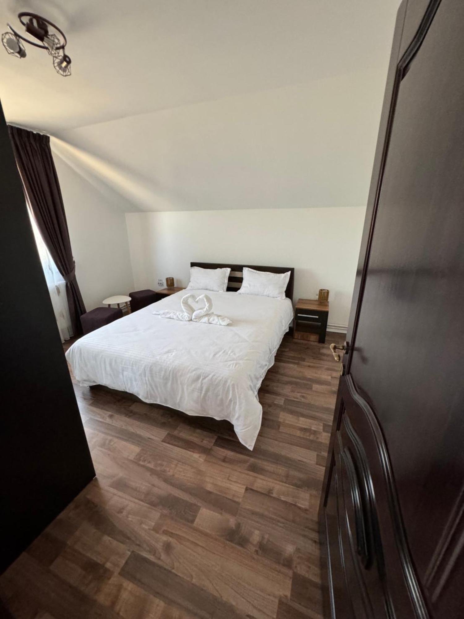 Casa Casy Villa Oradea Luaran gambar